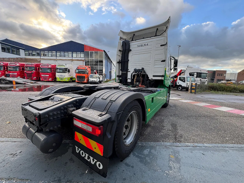 Volvo FM 420 4X2 EURO 6 SKIRTS AUTOMATIC - Тягач: фото 5 Volvo FM 420 4X2 EURO 6 SKIRTS AUTOMATIC - Тягач: фото 5