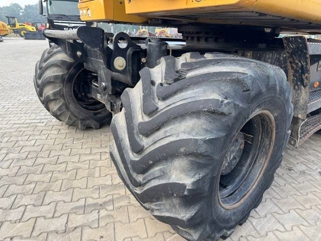 Колёсный экскаватор CAT M 320 F: фото 6