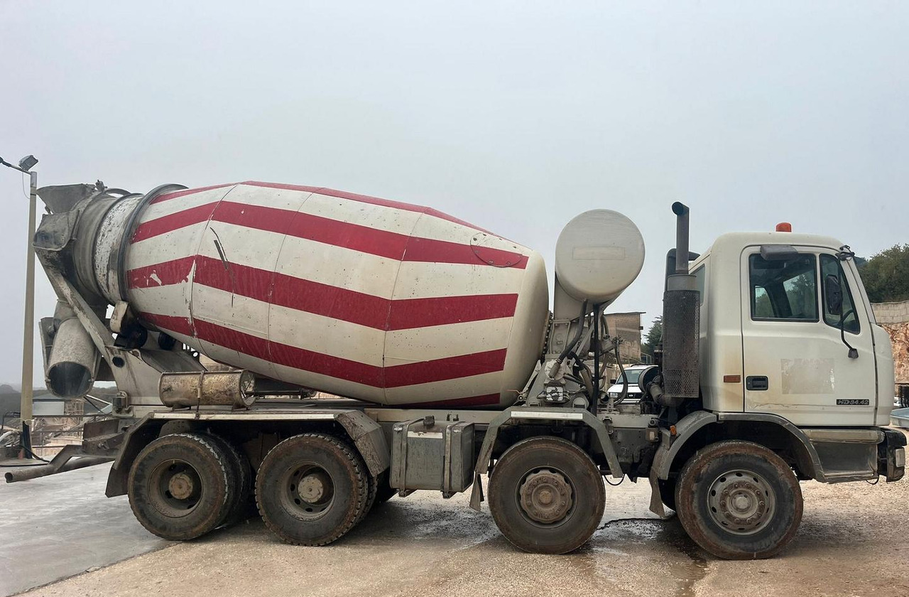 Autobetoniera Astra HD7 84 42 - Автобетоносмеситель: фото 2 Autobetoniera Astra HD7 84 42 - Автобетоносмеситель: фото 2