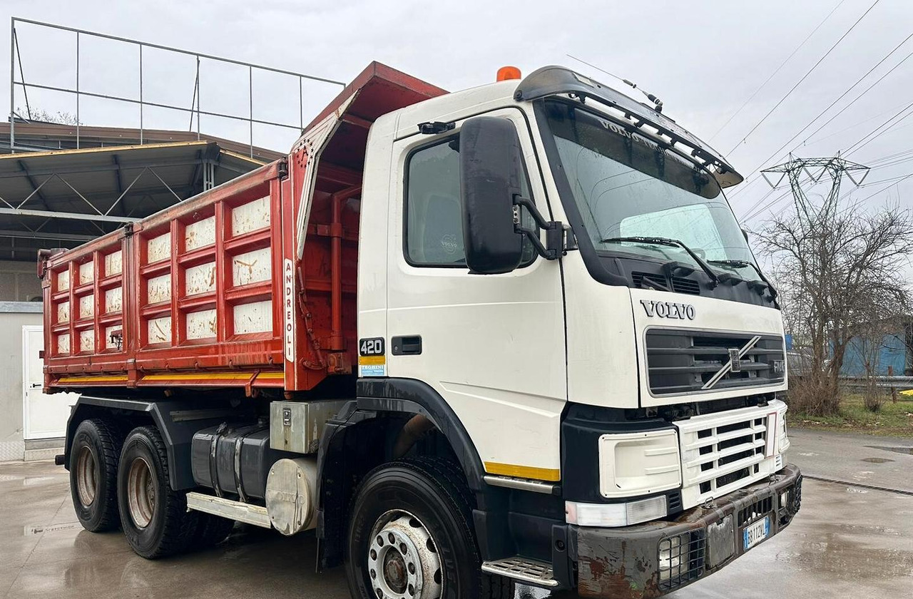 Volvo - Самосвал: фото 1 Volvo - Самосвал: фото 1