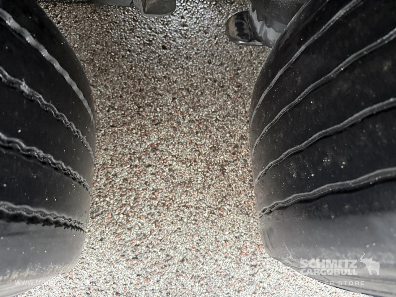 SCHMITZ Curtainsider Standard - Тентованный полуприцеп: фото 3 SCHMITZ Curtainsider Standard - Тентованный полуприцеп: фото 3