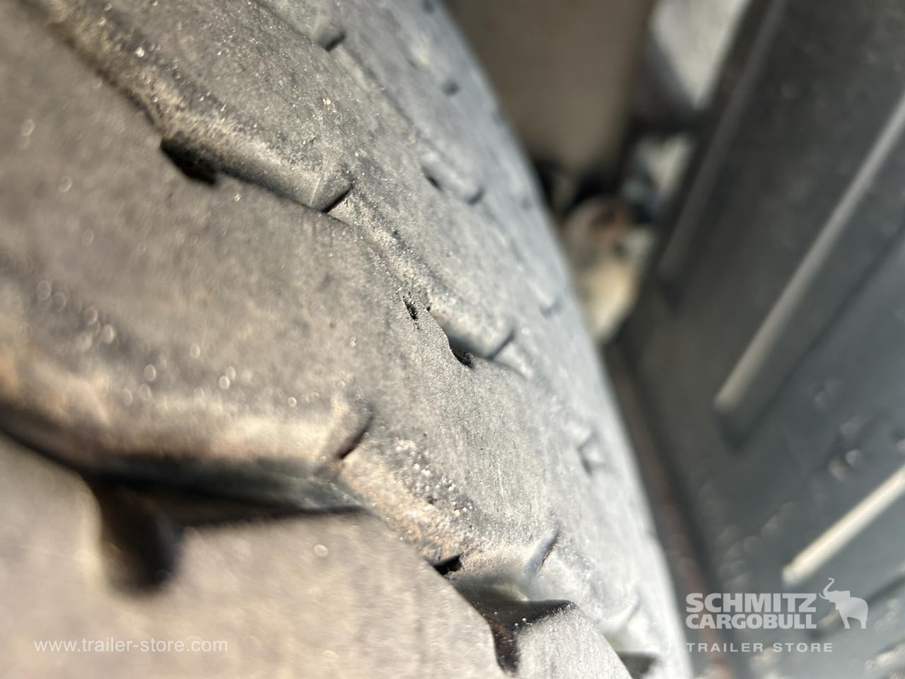 SCHMITZ Curtainsider Standard - Тентованный полуприцеп: фото 3 SCHMITZ Curtainsider Standard - Тентованный полуприцеп: фото 3