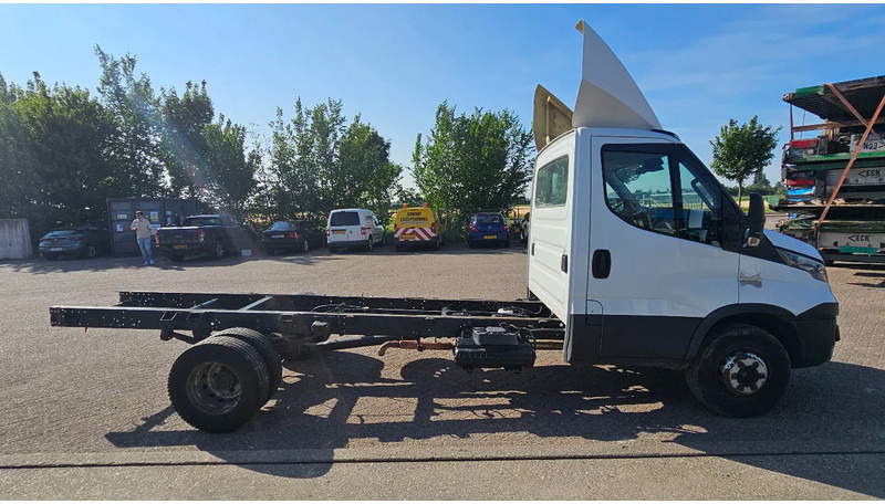 Iveco Daily IS70CI2BA - Грузовик-шасси: фото 4 Iveco Daily IS70CI2BA - Грузовик-шасси: фото 4