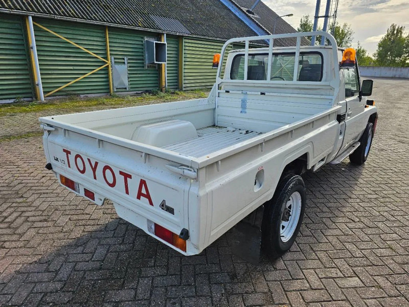 Toyota Land Cruiser LB71MOD - Пикап: фото 5 Toyota Land Cruiser LB71MOD - Пикап: фото 5