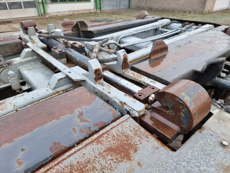 Самосвал Volvo FH 12.420 6x4 - Manual Gear - STEEL/STEEL - Big Axles - PTO: фото 20 Самосвал Volvo FH 12.420 6x4 - Manual Gear - STEEL/STEEL - Big Axles - PTO: фото 20