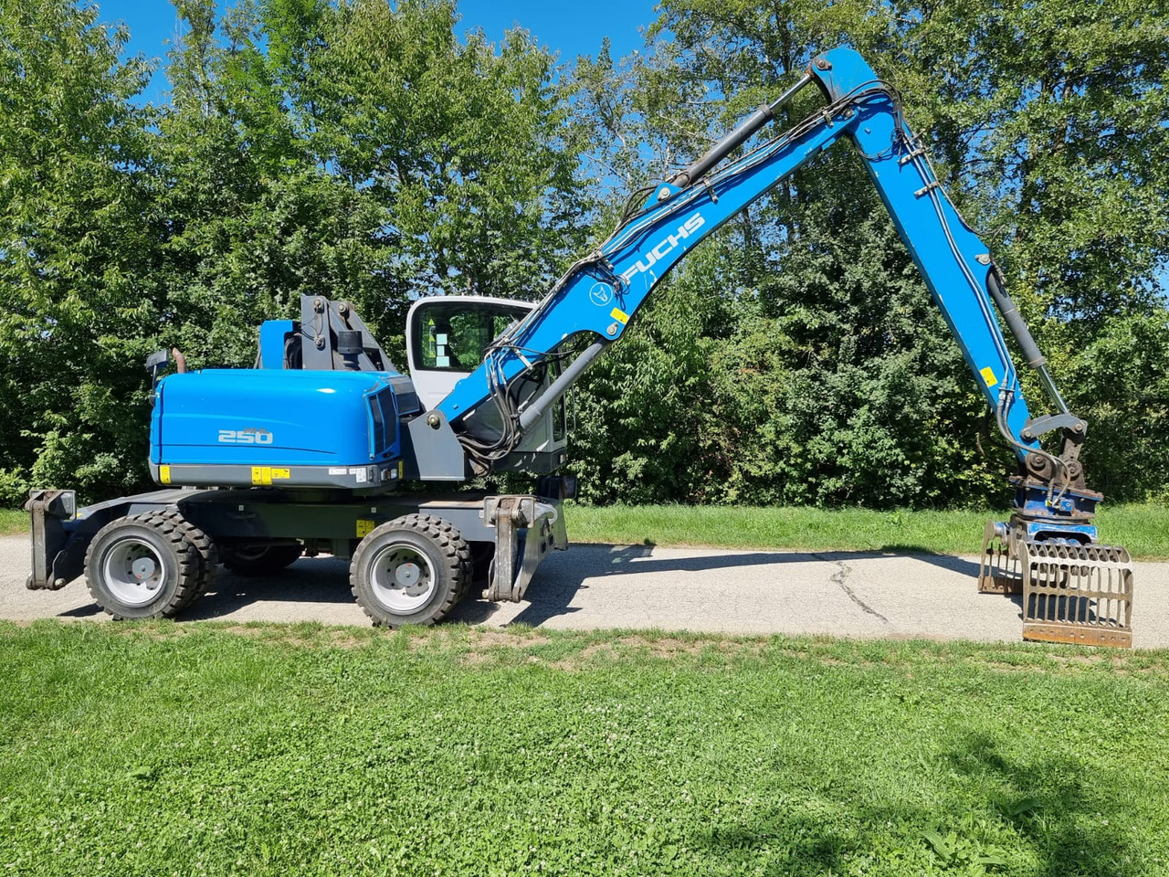 FUCHS MHL 250 - Колёсный экскаватор: фото 1 FUCHS MHL 250 - Колёсный экскаватор: фото 1