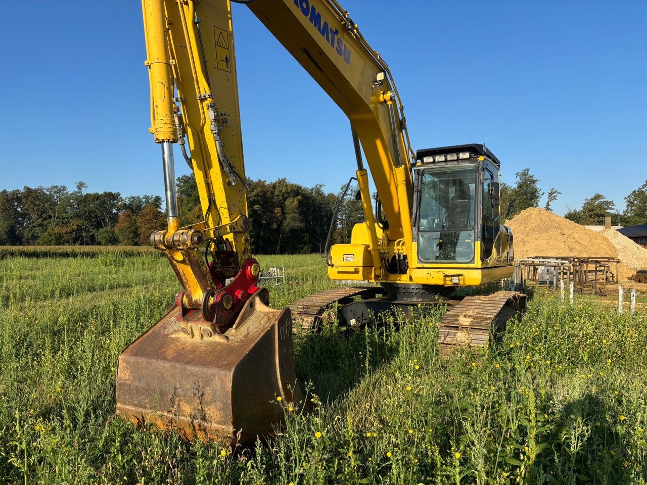 KOMATSU PC 210 LC-8 - Гусеничный экскаватор: фото 3 KOMATSU PC 210 LC-8 - Гусеничный экскаватор: фото 3