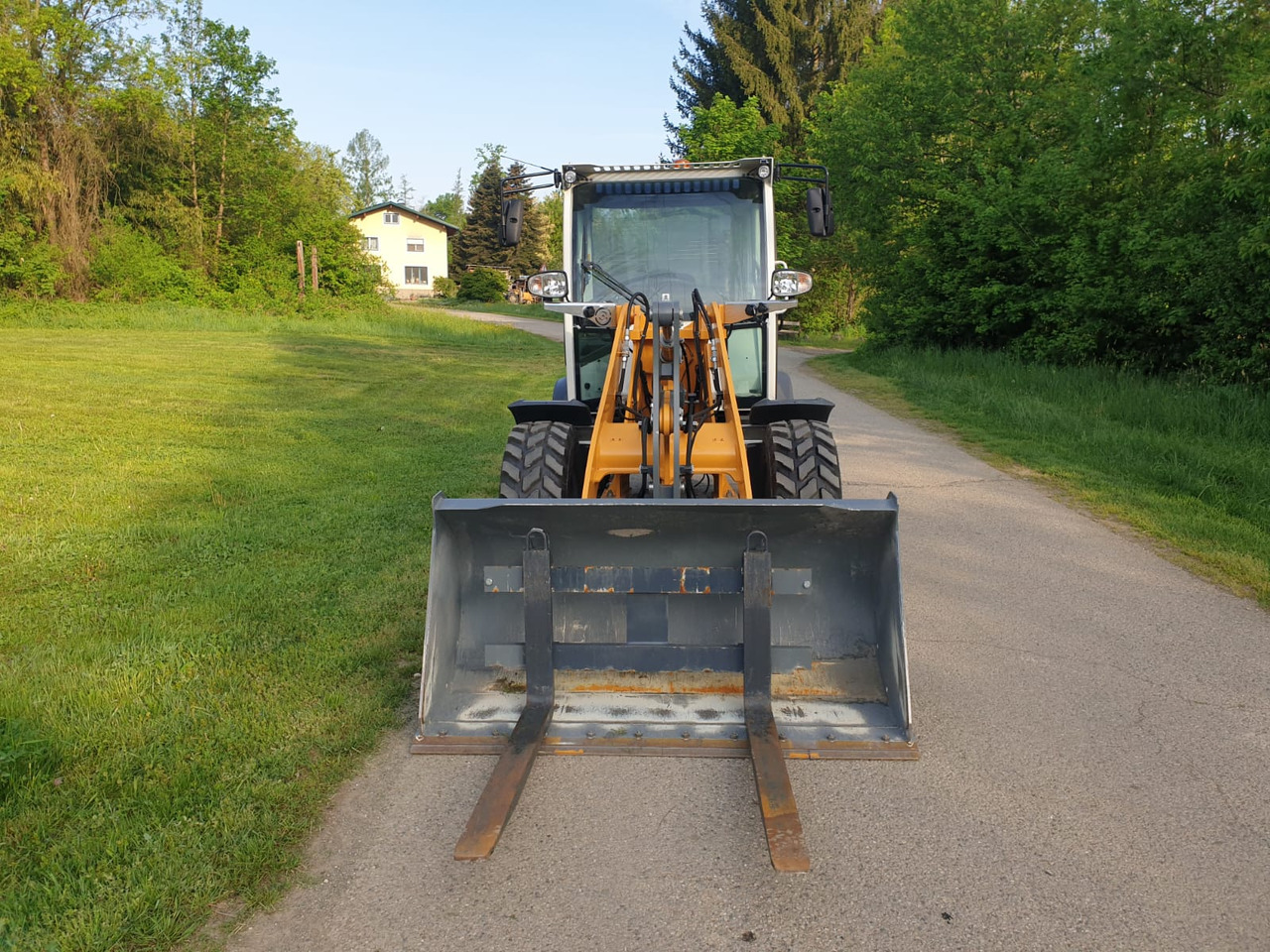 Liebherr L 504 C - Колёсный погрузчик: фото 4 Liebherr L 504 C - Колёсный погрузчик: фото 4