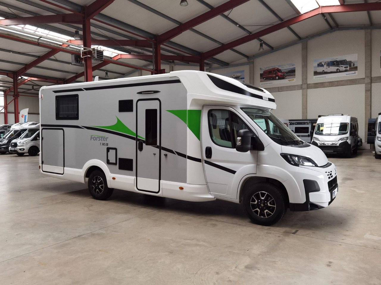 Полуинтегрированный автодом Forster T 745 EB / -2026-/ 140PS/ EINZELBETTEN & RAUMBAD: фото 8 Полуинтегрированный автодом Forster T 745 EB / -2026-/ 140PS/ EINZELBETTEN & RAUMBAD: фото 8