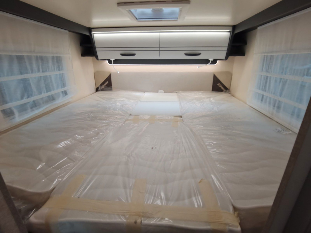 Полуинтегрированный автодом Forster T 745 EB / -2026-/ 140PS/ EINZELBETTEN & RAUMBAD: фото 21 Полуинтегрированный автодом Forster T 745 EB / -2026-/ 140PS/ EINZELBETTEN & RAUMBAD: фото 21