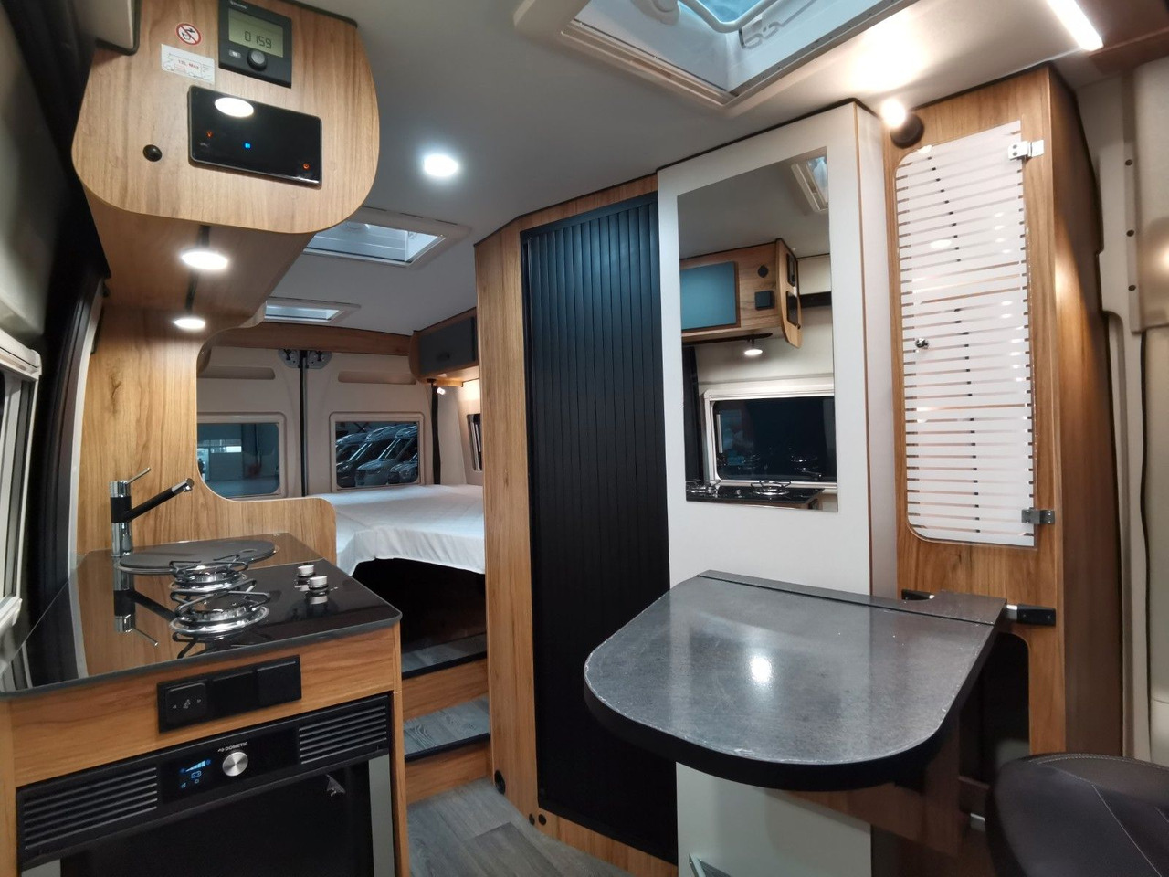 Кастенваген Karmann DEXTER 600 /- 2026-/ EINZELBETTEN & BAR VERSION: фото 13 Кастенваген Karmann DEXTER 600 /- 2026-/ EINZELBETTEN & BAR VERSION: фото 13