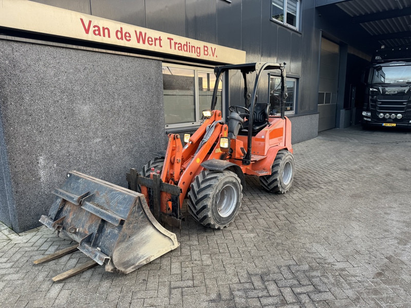 Schäffer Wiellader Schaffer - 2436 - shovel - wiellader - 200uur - 2011 - bak - vorkenbord - Колёсный погрузчик: фото 3 Schäffer Wiellader Schaffer - 2436 - shovel - wiellader - 200uur - 2011 - bak - vorkenbord - Колёсный погрузчик: фото 3