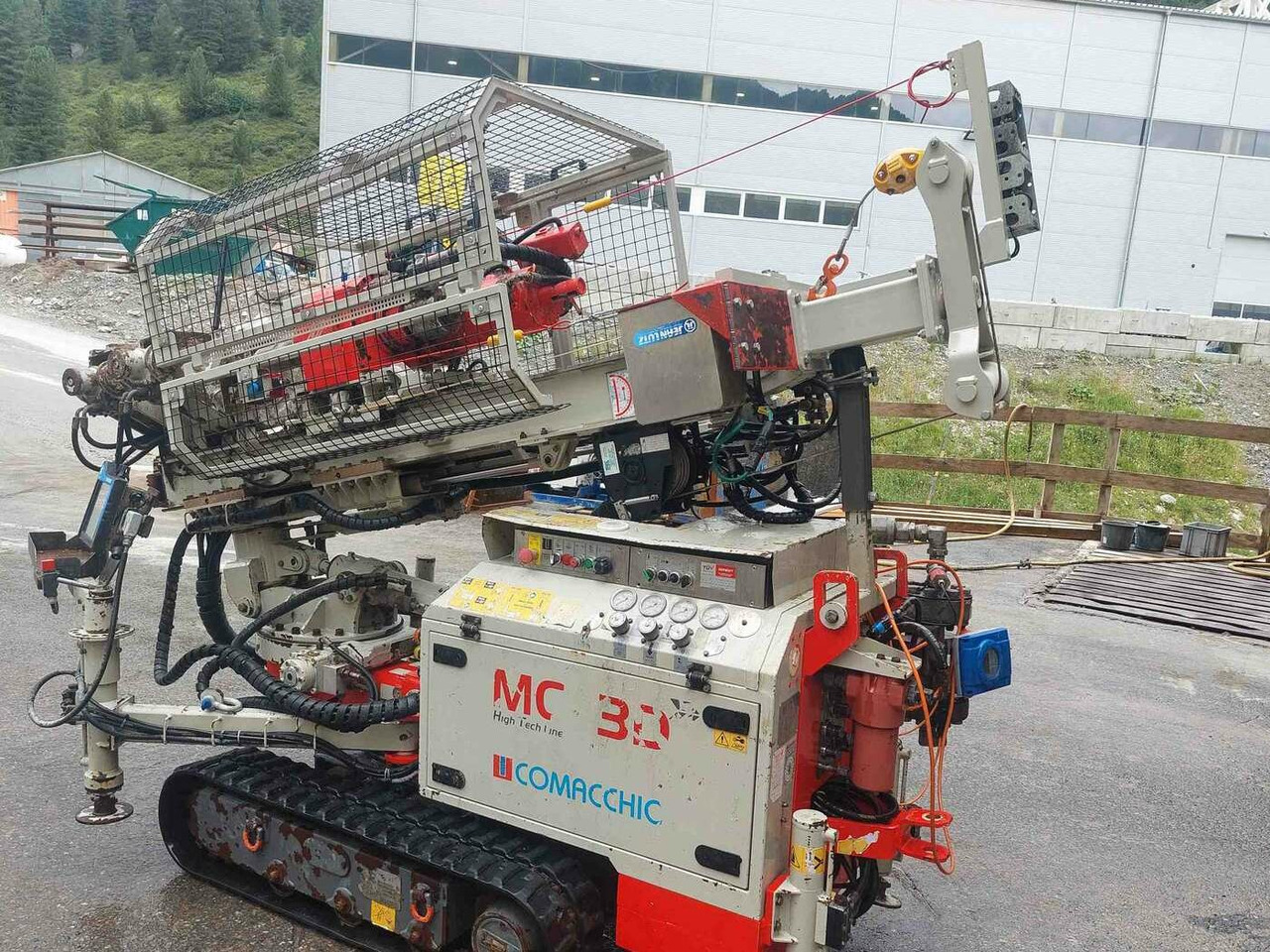 Comacchio MC 3D - Буровая машина: фото 1 Comacchio MC 3D - Буровая машина: фото 1