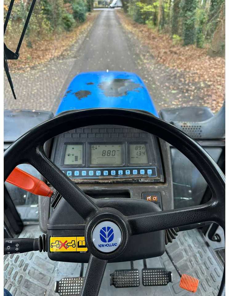 2004 NEW HOLLAND T/M 175 FOUR WHEEL DRIVE FARM TRACTOR - Трактор: фото 5 2004 NEW HOLLAND T/M 175 FOUR WHEEL DRIVE FARM TRACTOR - Трактор: фото 5