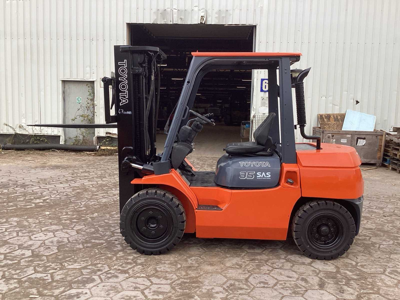 2004 TOYOTA 7FD35 FORKLIFT - Вилочный погрузчик: фото 5 2004 TOYOTA 7FD35 FORKLIFT - Вилочный погрузчик: фото 5