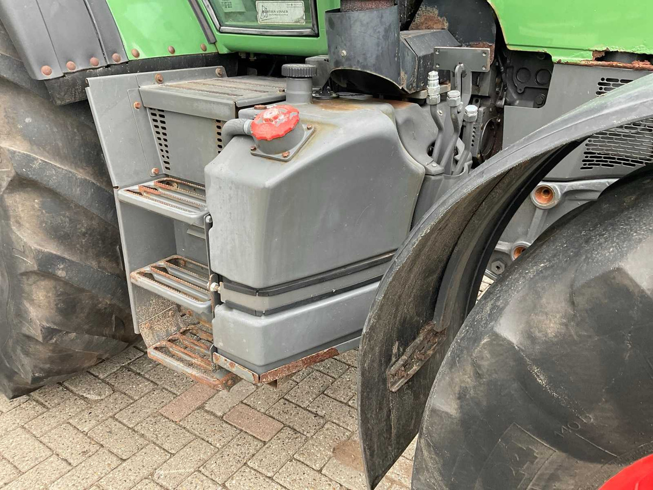 Трактор 2008 FENDT 412 VARIO TMS ALL-WHEEL DRIVE AGRICULTURAL TRACTOR: фото 17 Трактор 2008 FENDT 412 VARIO TMS ALL-WHEEL DRIVE AGRICULTURAL TRACTOR: фото 17