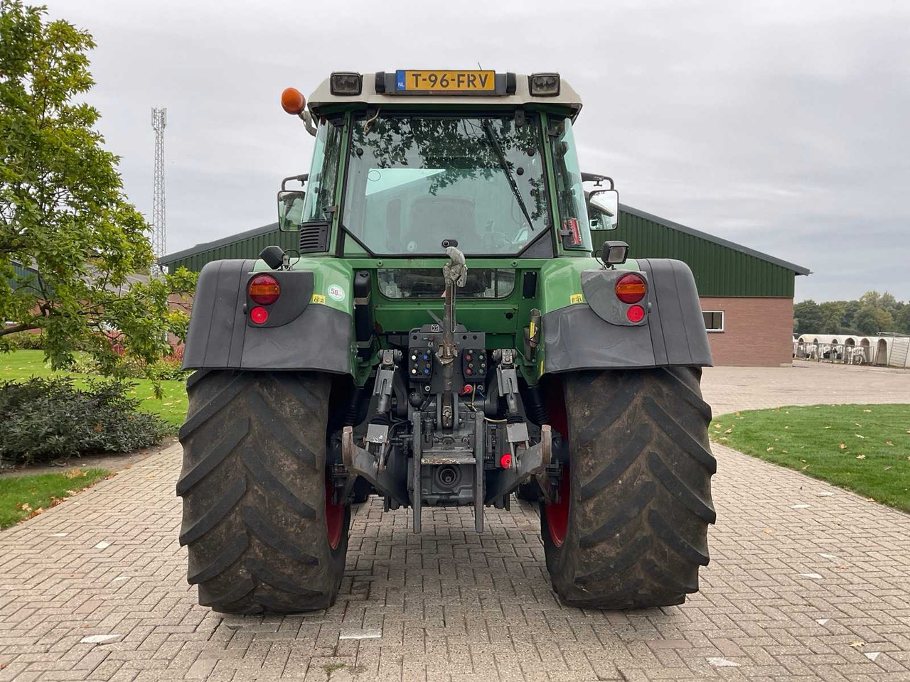 Трактор 2008 FENDT 412 VARIO TMS ALL-WHEEL DRIVE AGRICULTURAL TRACTOR: фото 6 Трактор 2008 FENDT 412 VARIO TMS ALL-WHEEL DRIVE AGRICULTURAL TRACTOR: фото 6