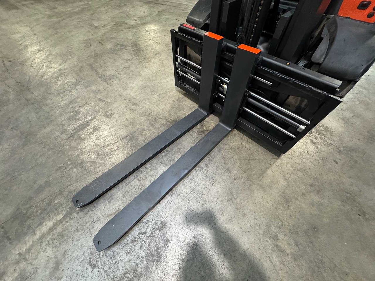 2017 SERVICE + UVV 11/2026 LINDE H30D EVO 3,000KG DUPLEX FREE LIFT 3RD + 4TH VALVE FORK ADJUSTER DIESEL FORKLIFT FORKLIFT 4,702 HOURS. - Вилочный погрузчик: фото 5 2017 SERVICE + UVV 11/2026 LINDE H30D EVO 3,000KG DUPLEX FREE LIFT 3RD + 4TH VALVE FORK ADJUSTER DIESEL FORKLIFT FORKLIFT 4,702 HOURS. - Вилочный погрузчик: фото 5