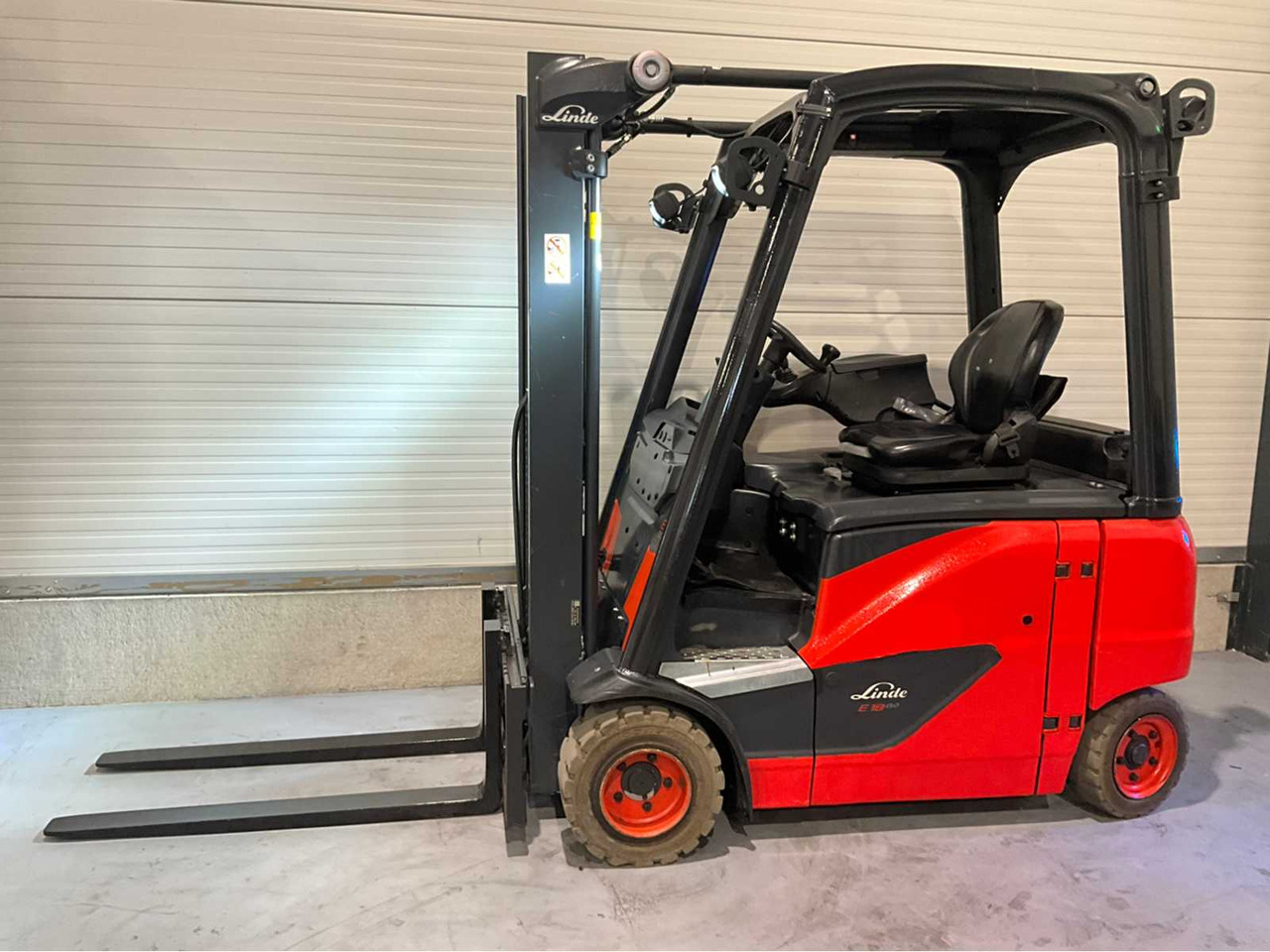 2019 LINDE E18PH-02 1800KG FORKLIFT - Вилочный погрузчик: фото 3 2019 LINDE E18PH-02 1800KG FORKLIFT - Вилочный погрузчик: фото 3