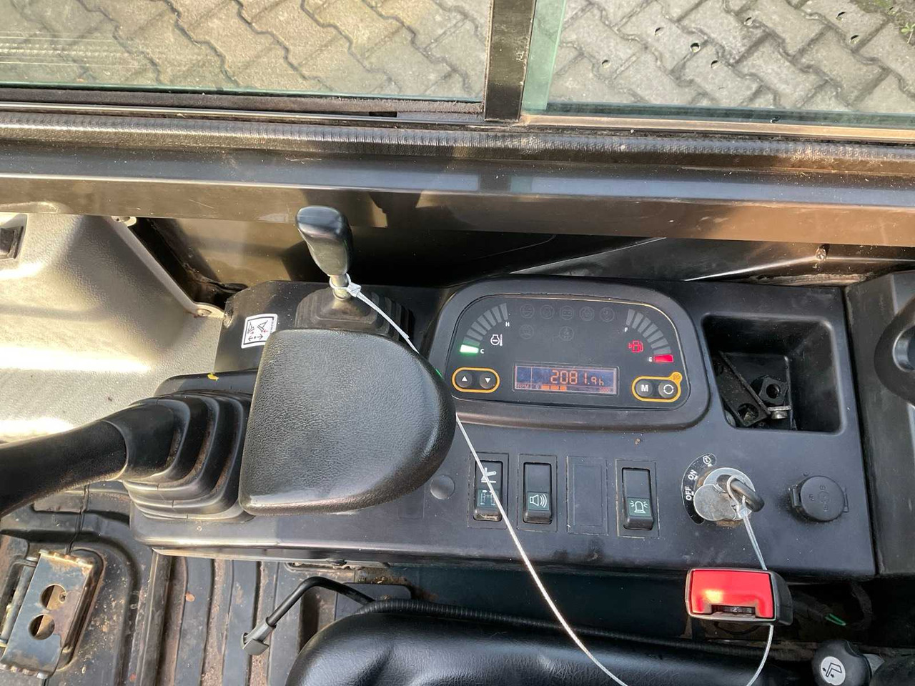 Мини-экскаватор 2022 HYUNDAI ROBEX 18-9AK MINI EXCAVATOR: фото 13 Мини-экскаватор 2022 HYUNDAI ROBEX 18-9AK MINI EXCAVATOR: фото 13