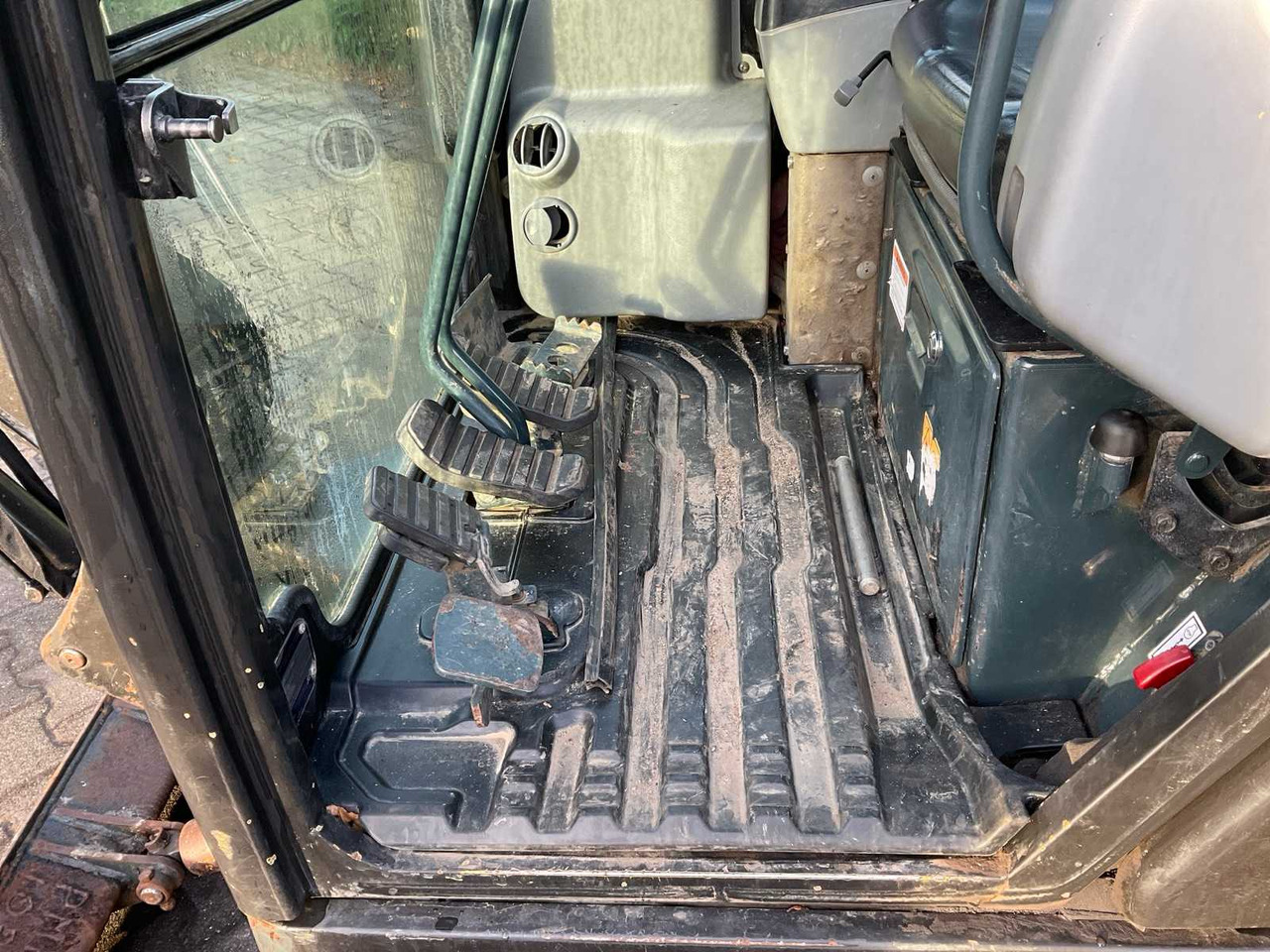 Мини-экскаватор 2022 HYUNDAI ROBEX 18-9AK MINI EXCAVATOR: фото 12 Мини-экскаватор 2022 HYUNDAI ROBEX 18-9AK MINI EXCAVATOR: фото 12