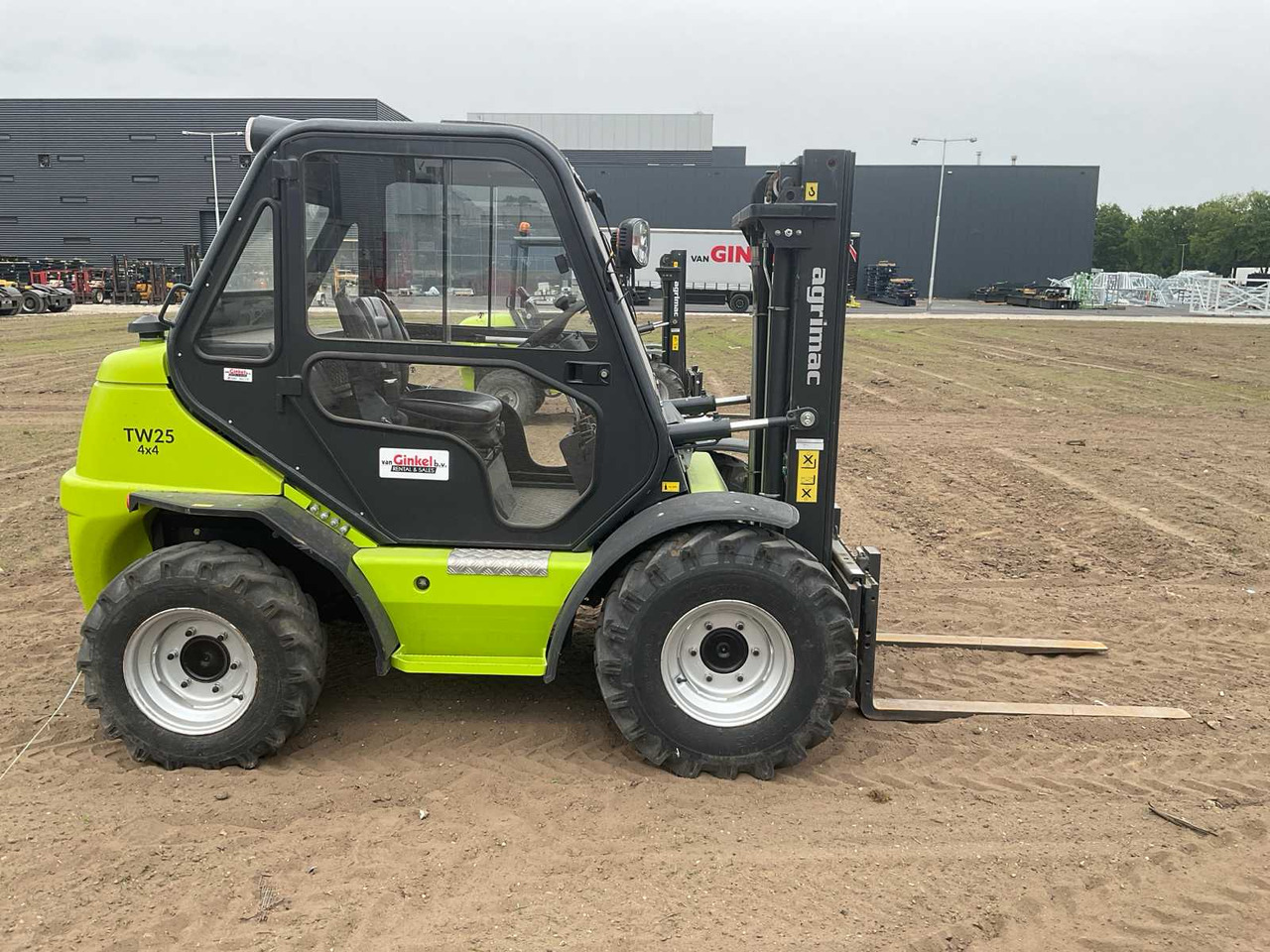 ARGIMAC TW25 4X4 ROUGH TERRAIN FORKLIFT - Вилочный погрузчик: фото 4 ARGIMAC TW25 4X4 ROUGH TERRAIN FORKLIFT - Вилочный погрузчик: фото 4