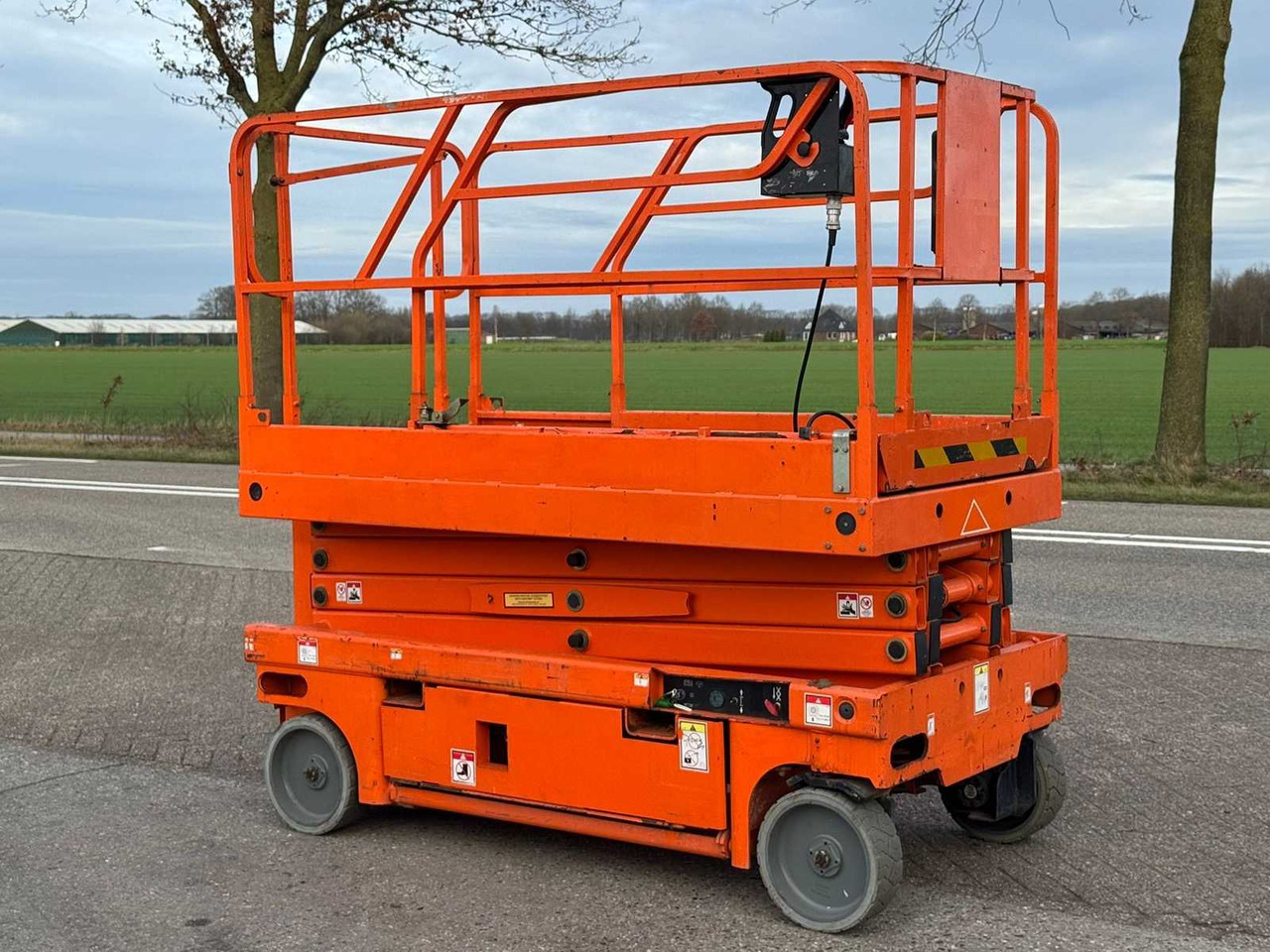HAULOTTE - 2007 - COMPACT 10 - AERIAL PLATFORM - Подъёмник: фото 3 HAULOTTE - 2007 - COMPACT 10 - AERIAL PLATFORM - Подъёмник: фото 3