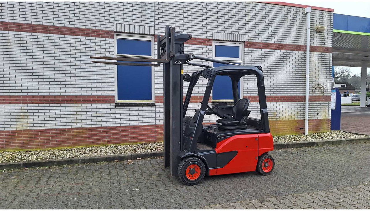LINDE - E16 P-02 - FORKLIFT TRIPLEX - FREE-LIFT - SIDE-SHIFT - Вилочный погрузчик: фото 4 LINDE - E16 P-02 - FORKLIFT TRIPLEX - FREE-LIFT - SIDE-SHIFT - Вилочный погрузчик: фото 4
