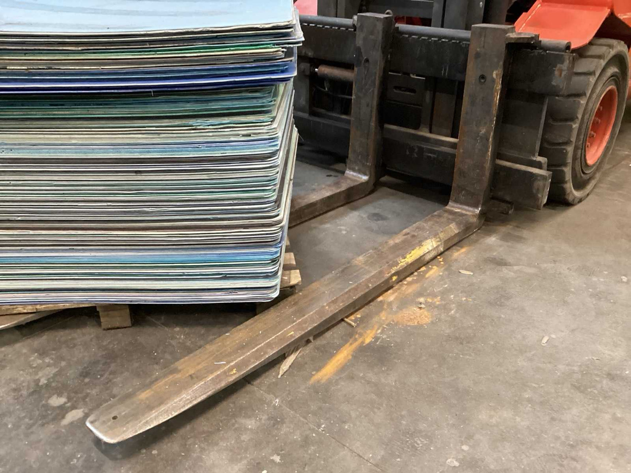 Вилочный погрузчик LINDE H70 FORKLIFTS: фото 12 Вилочный погрузчик LINDE H70 FORKLIFTS: фото 12