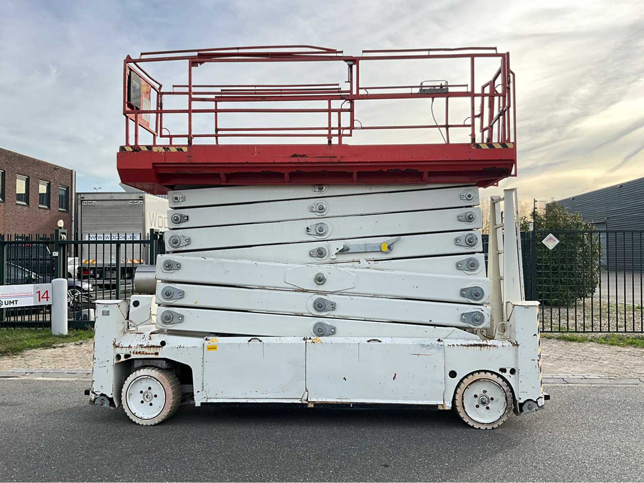 PB - S225-12ES - AERIAL PLATFORM WORKING HEIGHT 22,5 METERS, YEAR OF MANUFACTURE 2011 - Подъёмник: фото 3 PB - S225-12ES - AERIAL PLATFORM WORKING HEIGHT 22,5 METERS, YEAR OF MANUFACTURE 2011 - Подъёмник: фото 3