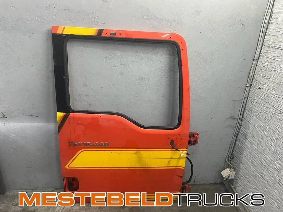 MAN Deur rechts - Кабина и интерьер для Грузовиков: фото 1 MAN Deur rechts - Кабина и интерьер для Грузовиков: фото 1