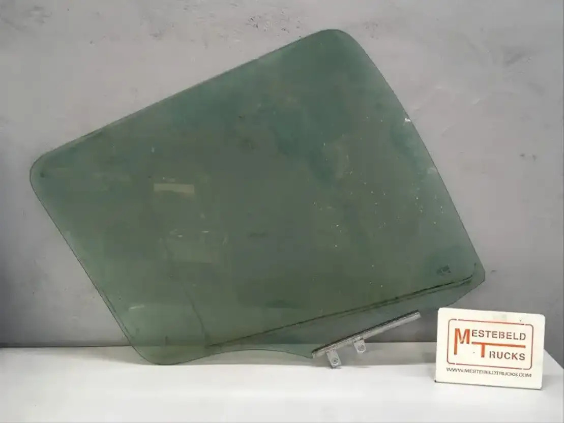 Mercedes-Benz Portierruit links - Кабина и интерьер для Грузовиков: фото 1 Mercedes-Benz Portierruit links - Кабина и интерьер для Грузовиков: фото 1