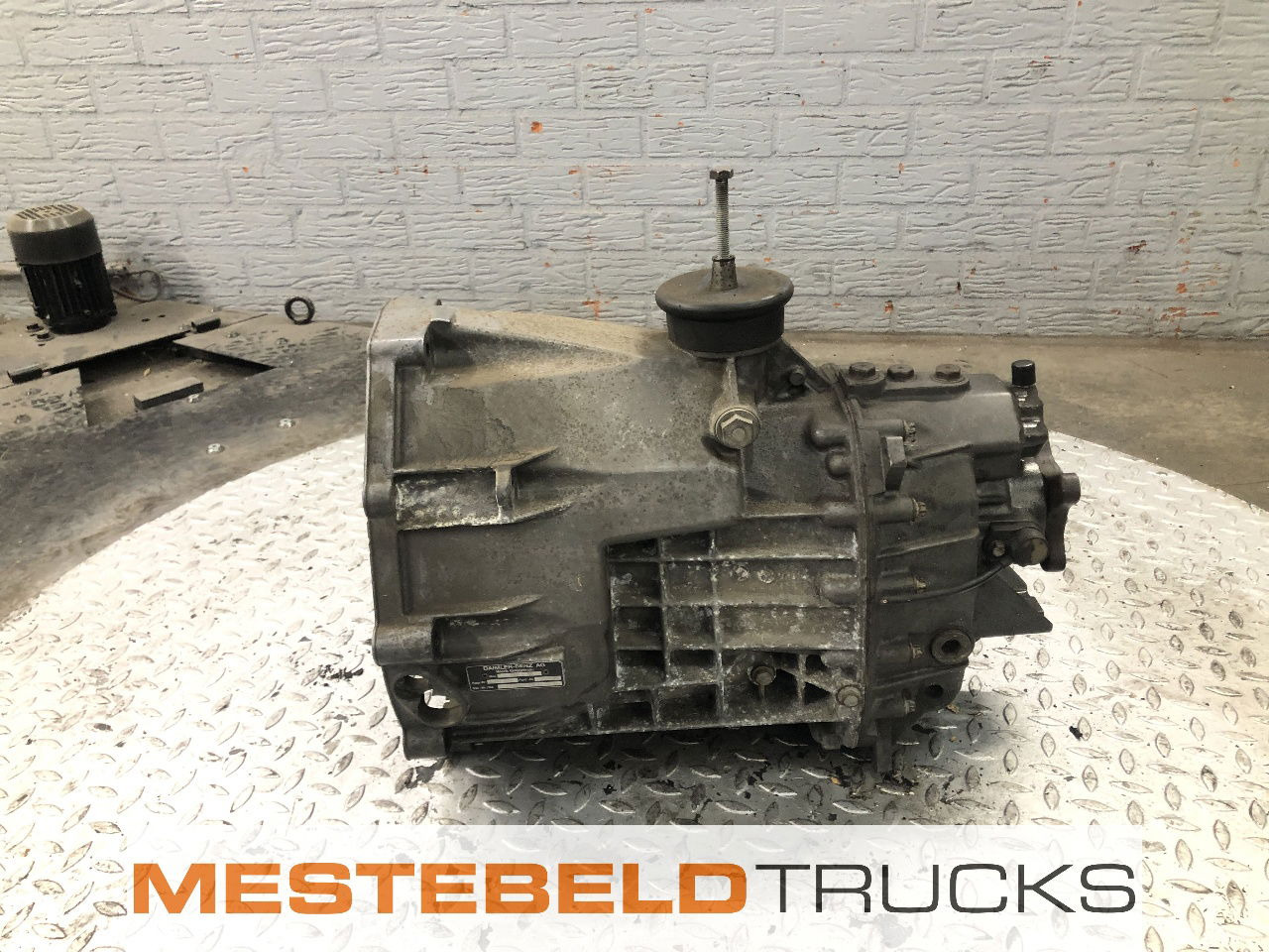 Volkswagen Versnellingsbak Crafter LT 2.5 G28-5R - Коробка передач и запчасти для Грузовиков: фото 1 Volkswagen Versnellingsbak Crafter LT 2.5 G28-5R - Коробка передач и запчасти для Грузовиков: фото 1