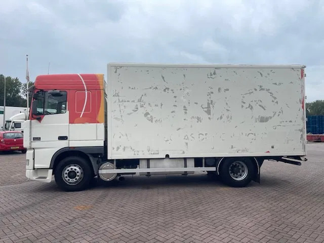 DAF XF 95.380 Euro 2 Manual-Gear - Грузовик с закрытым кузовом: фото 3 DAF XF 95.380 Euro 2 Manual-Gear - Грузовик с закрытым кузовом: фото 3