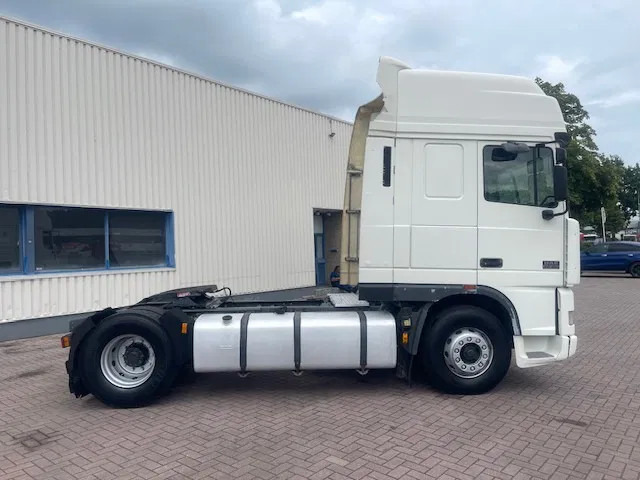 DAF XF 95.480 Euro 2 Manual-gear - Тягач: фото 5 DAF XF 95.480 Euro 2 Manual-gear - Тягач: фото 5