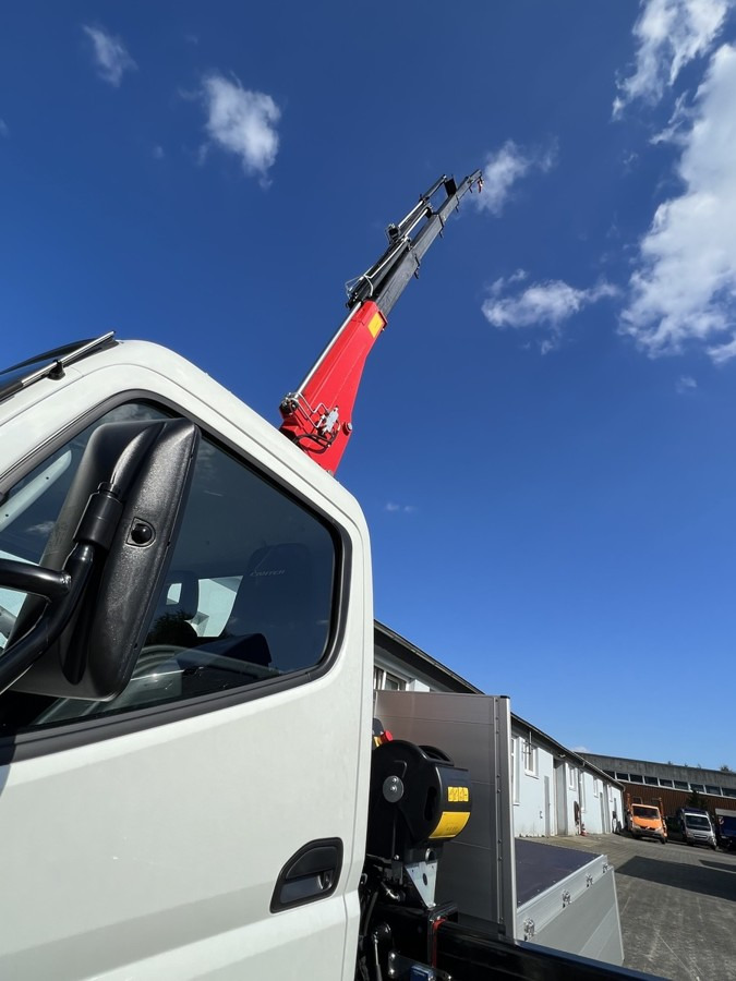 FUSO 3S15 Alu Pritsche Ladekran 34S 3 x hydr. - Малотоннажный бортовой грузовик: фото 5 FUSO 3S15 Alu Pritsche Ladekran 34S 3 x hydr. - Малотоннажный бортовой грузовик: фото 5