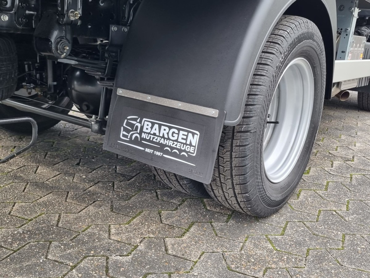 FUSO 6S15 Pritsche 2.8m Heckkran 4xhydr+1xman. Funk! - Малотоннажный бортовой грузовик: фото 3 FUSO 6S15 Pritsche 2.8m Heckkran 4xhydr+1xman. Funk! - Малотоннажный бортовой грузовик: фото 3