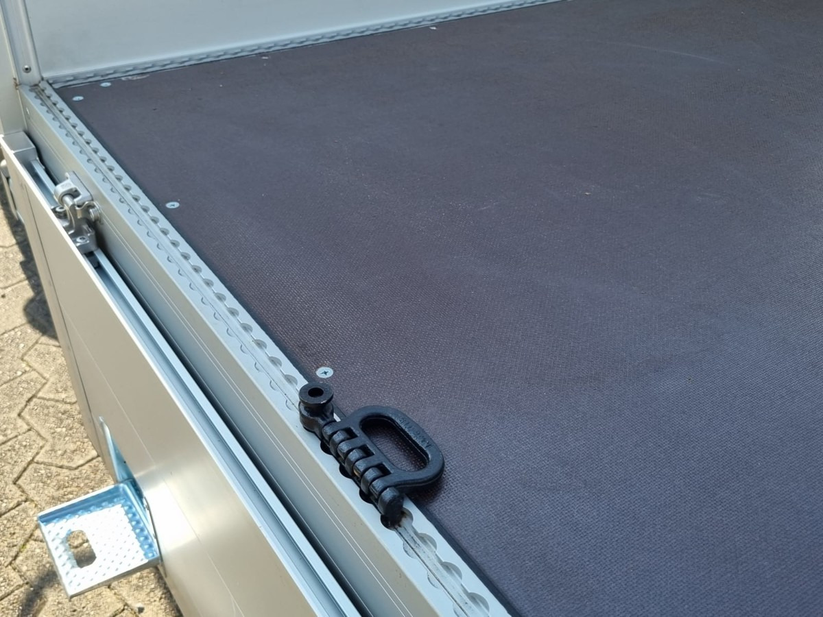 FUSO 6S15 Pritsche 2.8m Heckkran 4xhydr+1xman. Funk! - Малотоннажный бортовой грузовик: фото 2 FUSO 6S15 Pritsche 2.8m Heckkran 4xhydr+1xman. Funk! - Малотоннажный бортовой грузовик: фото 2