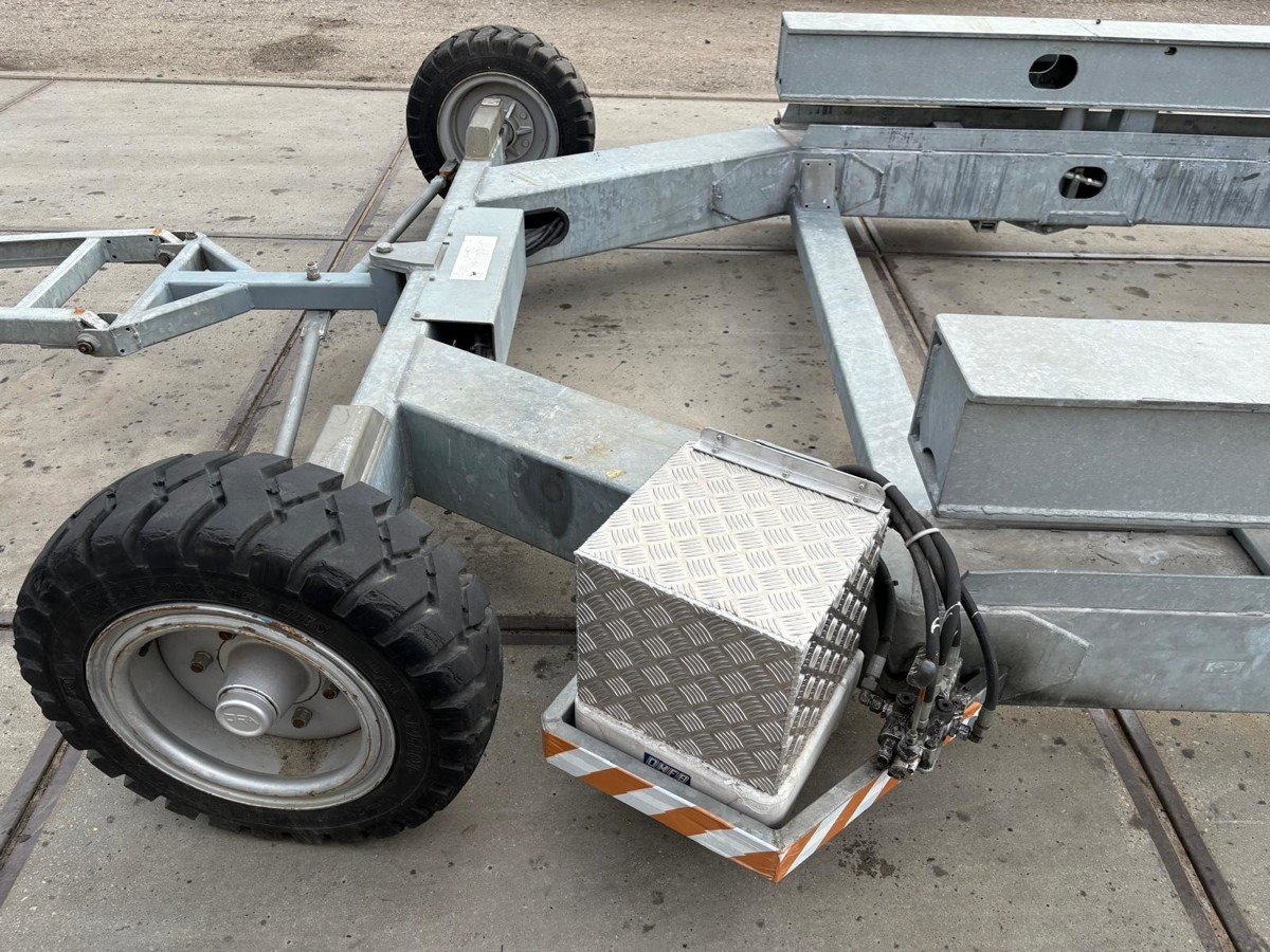 HARBECK Hafentrailer Harbeck LTS200 20t - Лодочный прицеп: фото 5 HARBECK Hafentrailer Harbeck LTS200 20t - Лодочный прицеп: фото 5