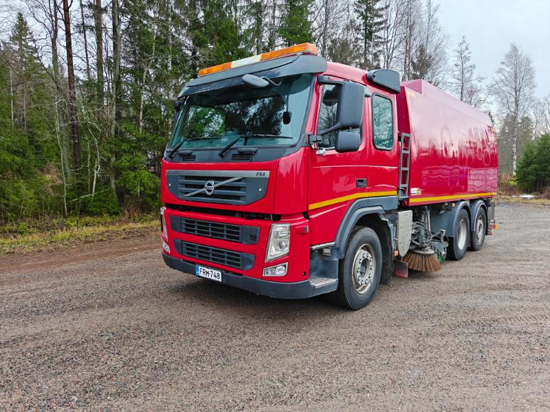 Beam S12000 Volvo FM410 - Подметально-уборочная машина: фото 2 Beam S12000 Volvo FM410 - Подметально-уборочная машина: фото 2