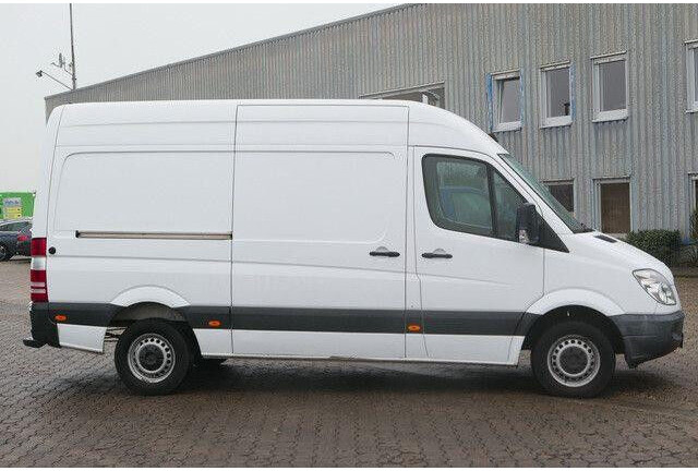 Mercedes-Benz 213 CDI Sprinter 4x2, Klima, 3. Sitz, Holzausbau - Легковой фургон: фото 2 Mercedes-Benz 213 CDI Sprinter 4x2, Klima, 3. Sitz, Holzausbau - Легковой фургон: фото 2