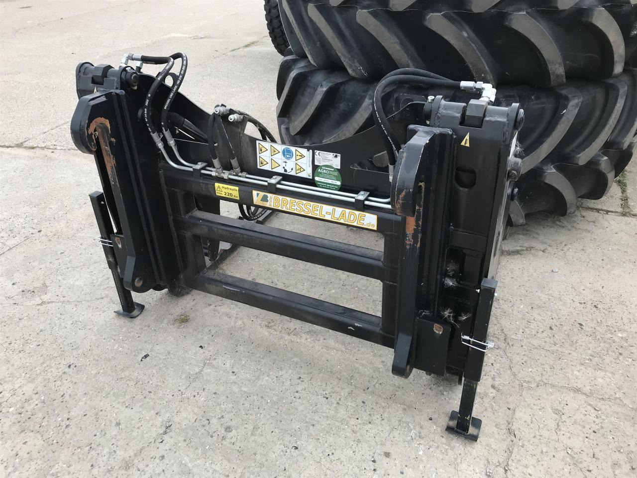 Фронтальный погрузчик для трактора Bressel Poltergabel: фото 6 Фронтальный погрузчик для трактора Bressel Poltergabel: фото 6