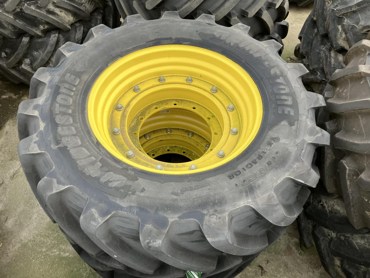 Bridgestone 600/65R34 - Шина для Сельскохозяйственной техники: фото 3 Bridgestone 600/65R34 - Шина для Сельскохозяйственной техники: фото 3