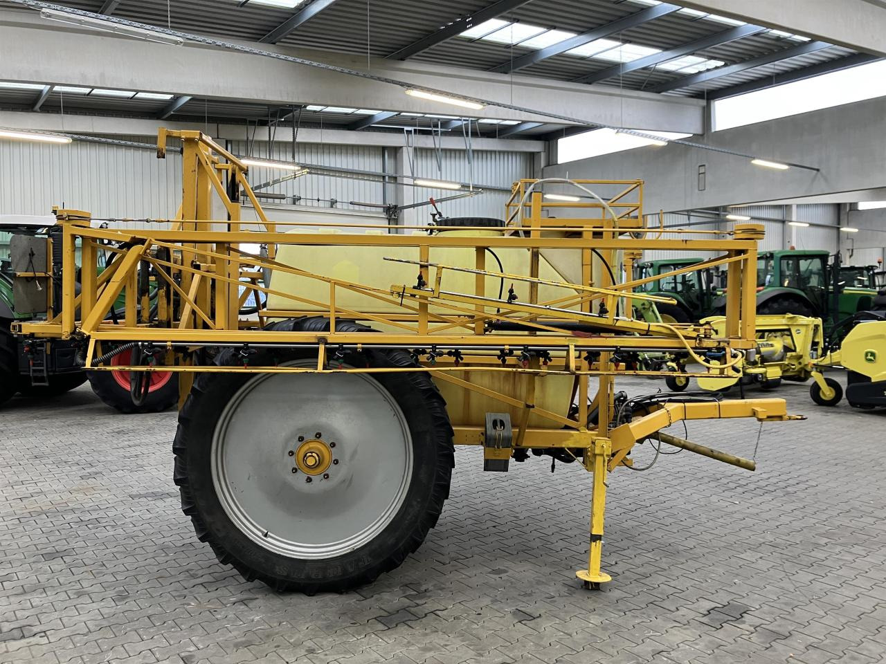 Dubex Junior 2000 Liter - Прицепной опрыскиватель: фото 3 Dubex Junior 2000 Liter - Прицепной опрыскиватель: фото 3