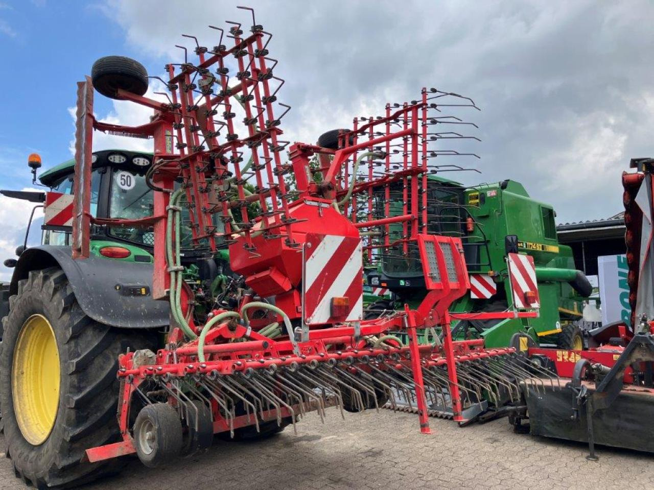 Einböck Pneumaticstar-Pro-ST - Борона пружинная: фото 1 Einböck Pneumaticstar-Pro-ST - Борона пружинная: фото 1