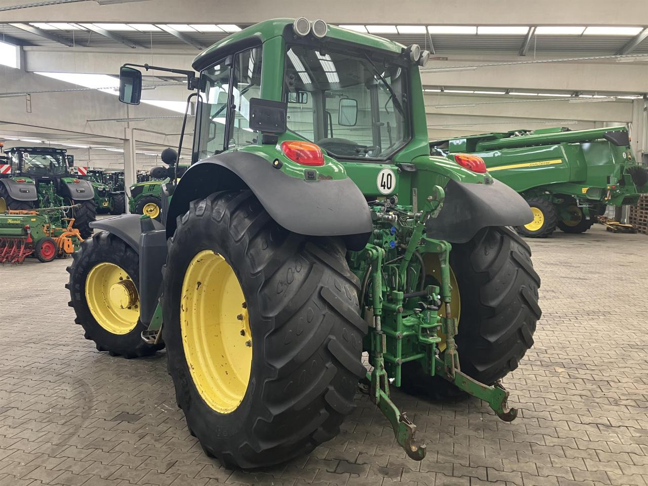 John Deere 6830 Premium - Трактор: фото 4 John Deere 6830 Premium - Трактор: фото 4