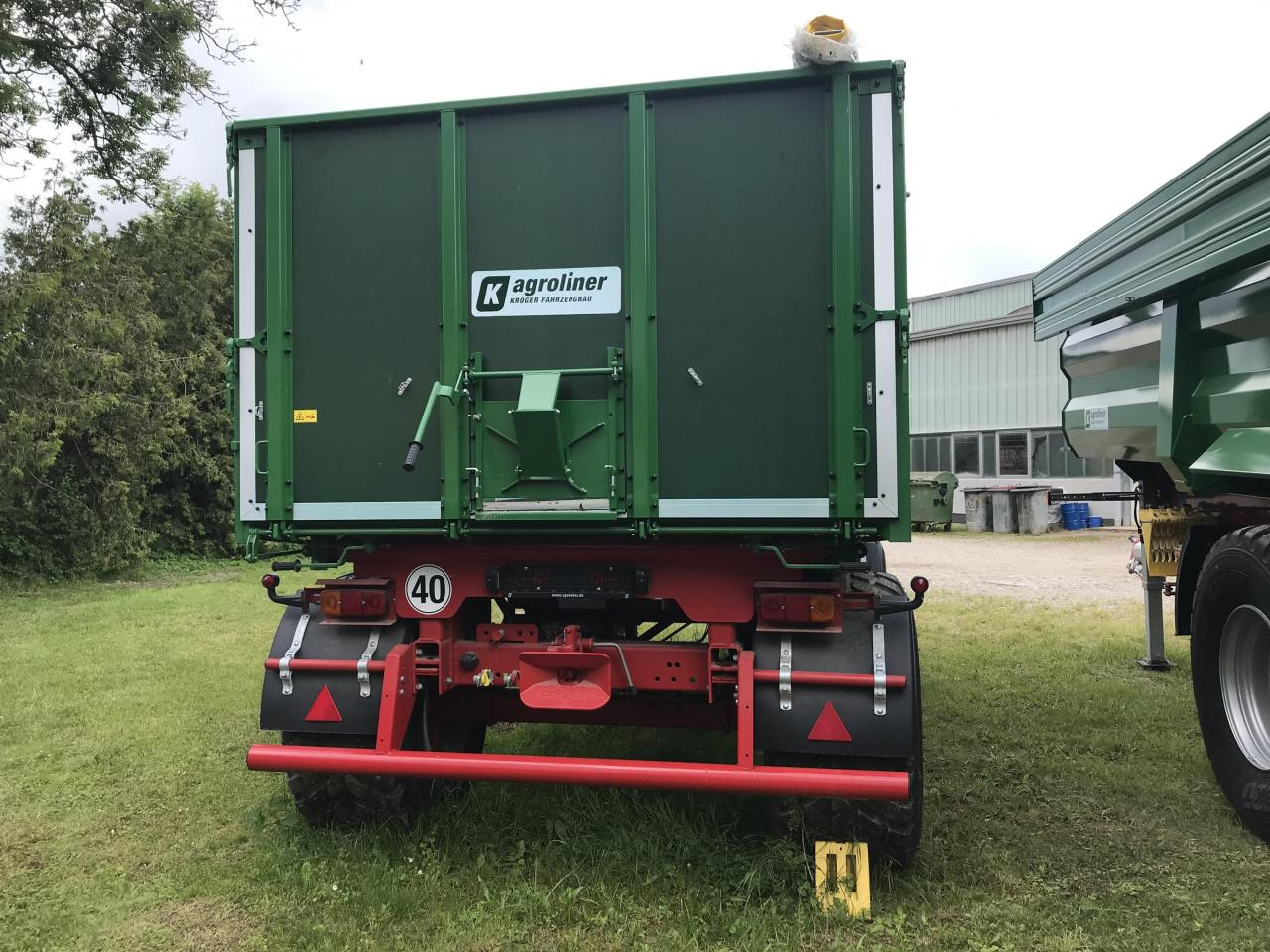 Kröger HKD 302 - Самосвальный прицеп: фото 4 Kröger HKD 302 - Самосвальный прицеп: фото 4