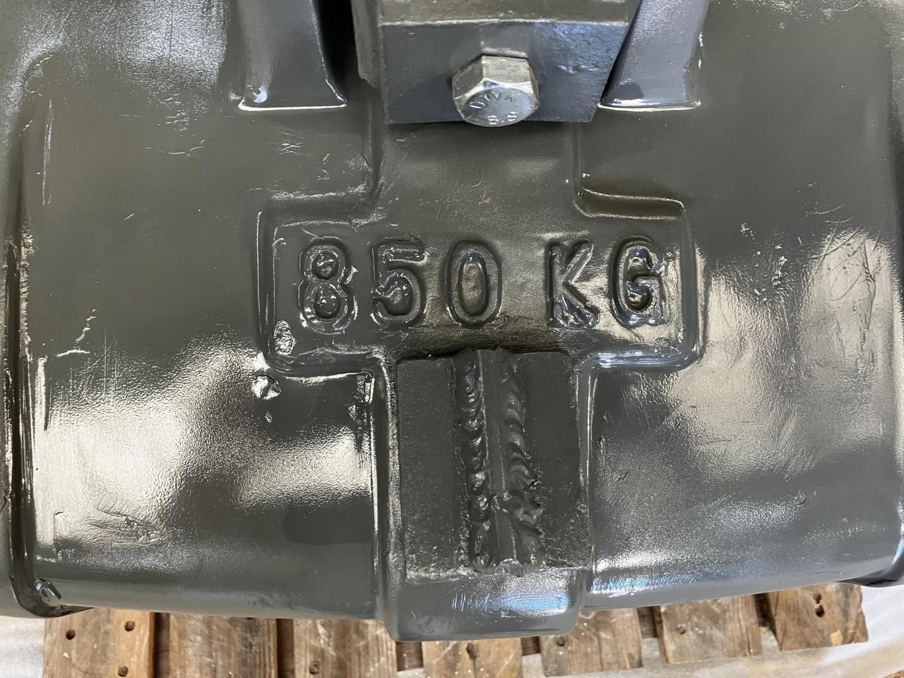 Massey Ferguson MF 850 kg - Навесное оборудование: фото 3 Massey Ferguson MF 850 kg - Навесное оборудование: фото 3