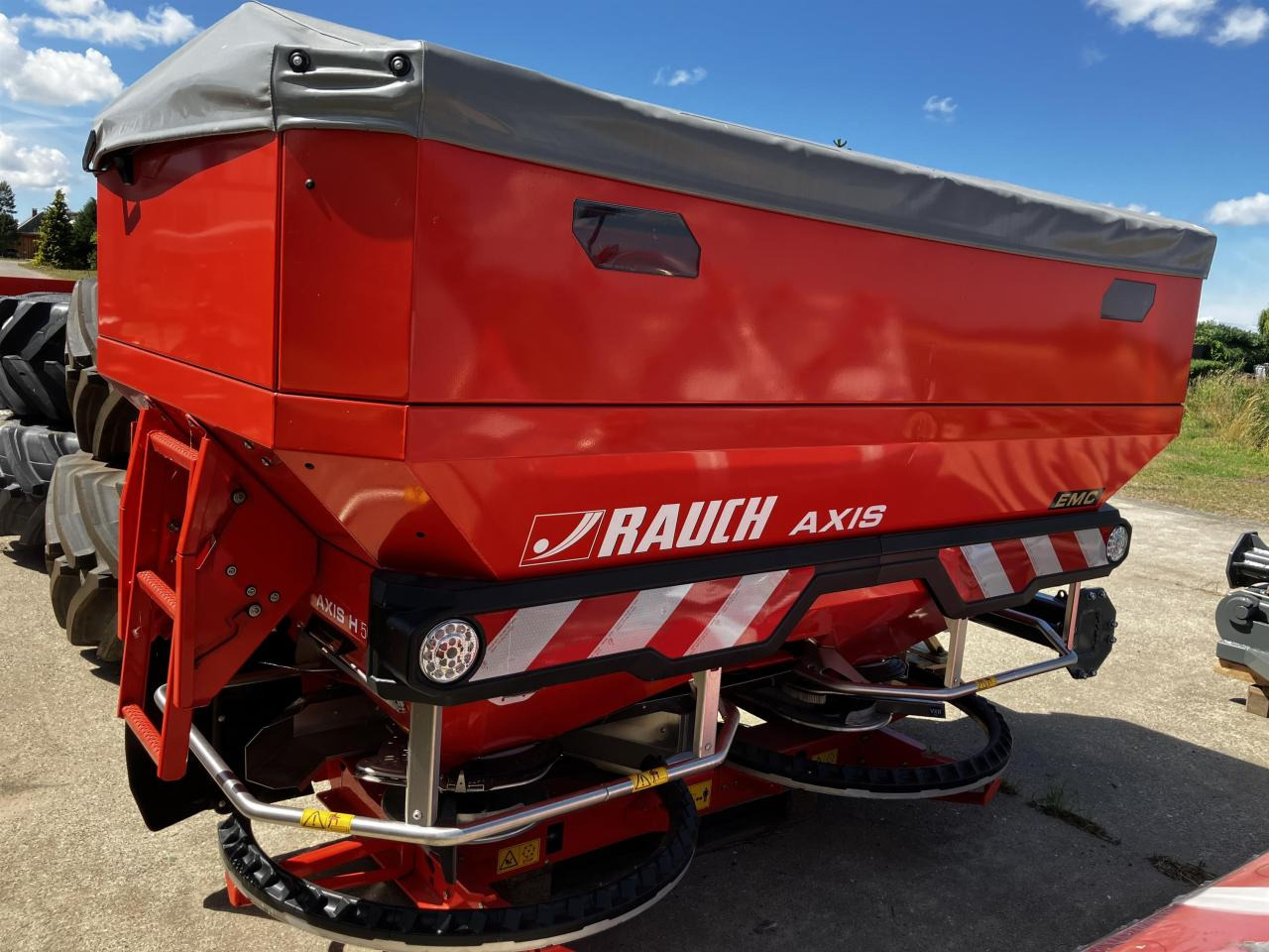Rauch Axis H 50.2 EMC + W - Разбрасыватель удобрений: фото 1 Rauch Axis H 50.2 EMC + W - Разбрасыватель удобрений: фото 1