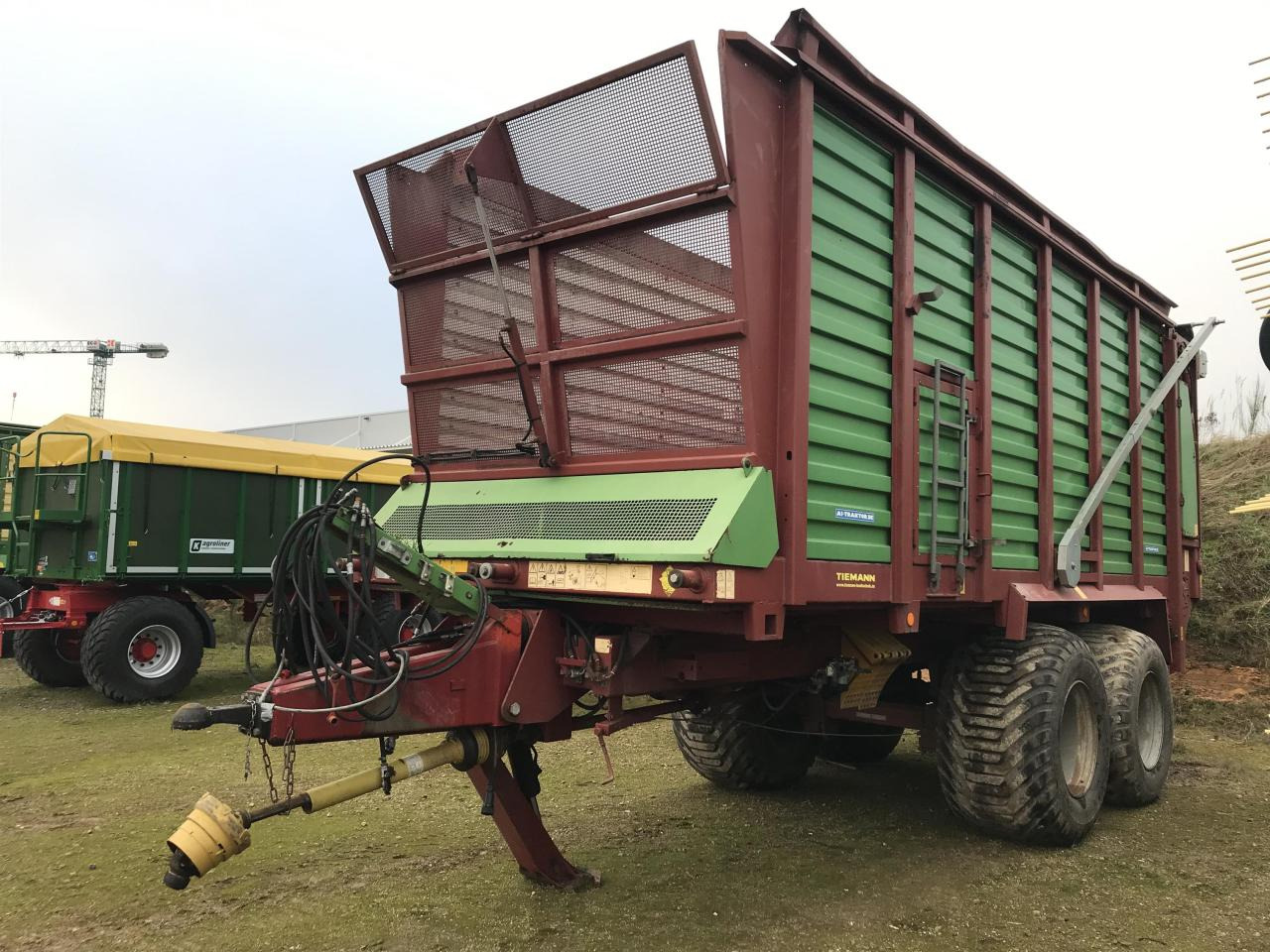 Strautmann Giga Trailer 1840 - Самозагружающийся прицеп: фото 2 Strautmann Giga Trailer 1840 - Самозагружающийся прицеп: фото 2
